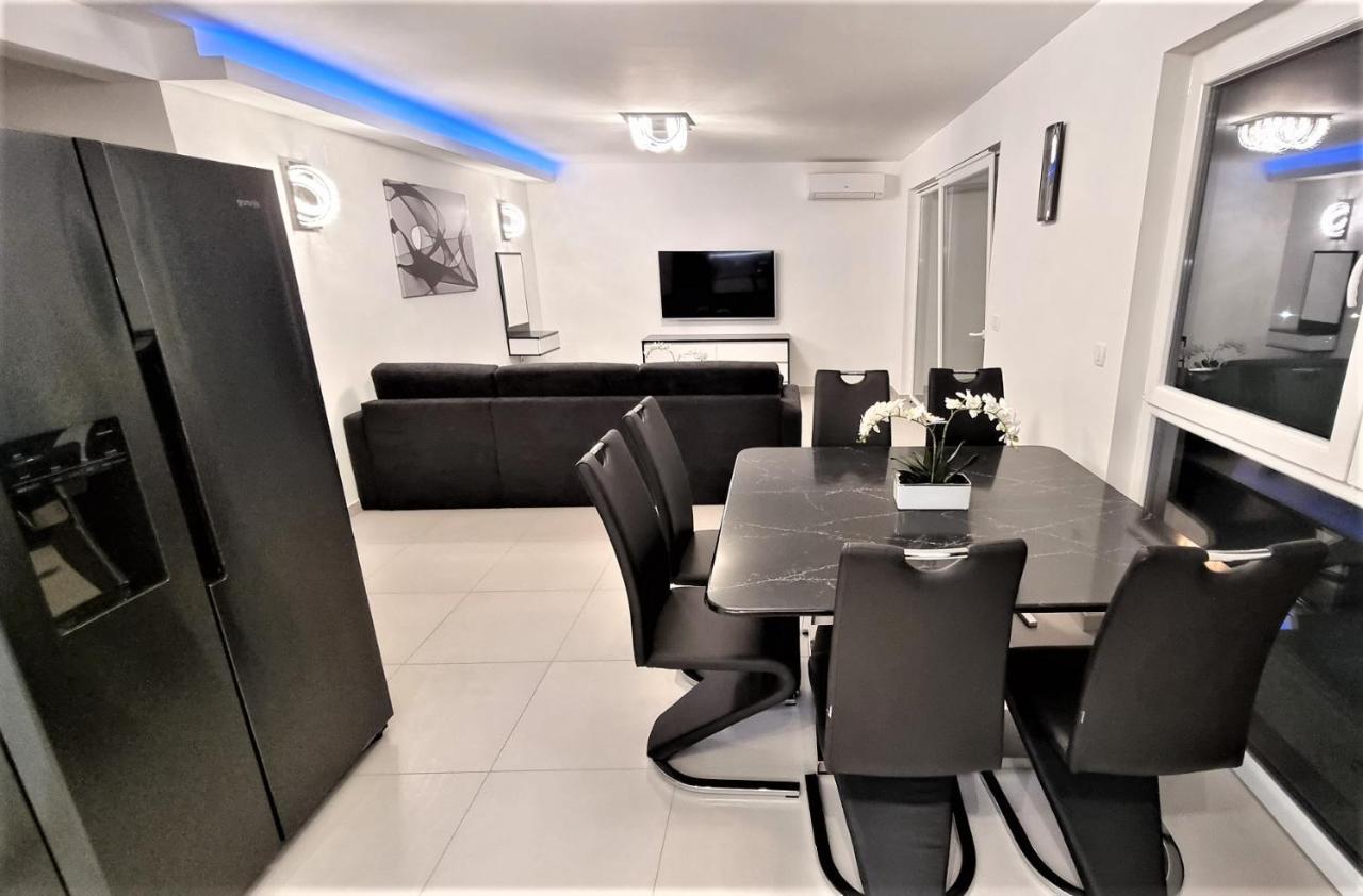 Bartol Luxury Apartments Krk Croatia, With Own Hot Tub - Whirlpool Крк Екстер'єр фото