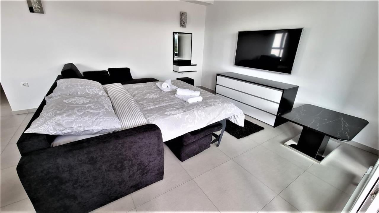Bartol Luxury Apartments Krk Croatia, With Own Hot Tub - Whirlpool Крк Екстер'єр фото