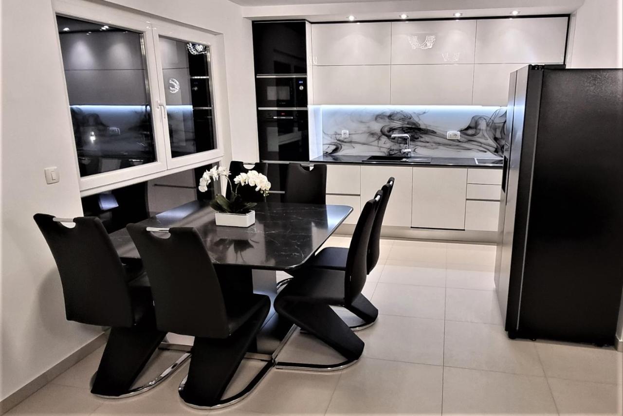 Bartol Luxury Apartments Krk Croatia, With Own Hot Tub - Whirlpool Крк Екстер'єр фото