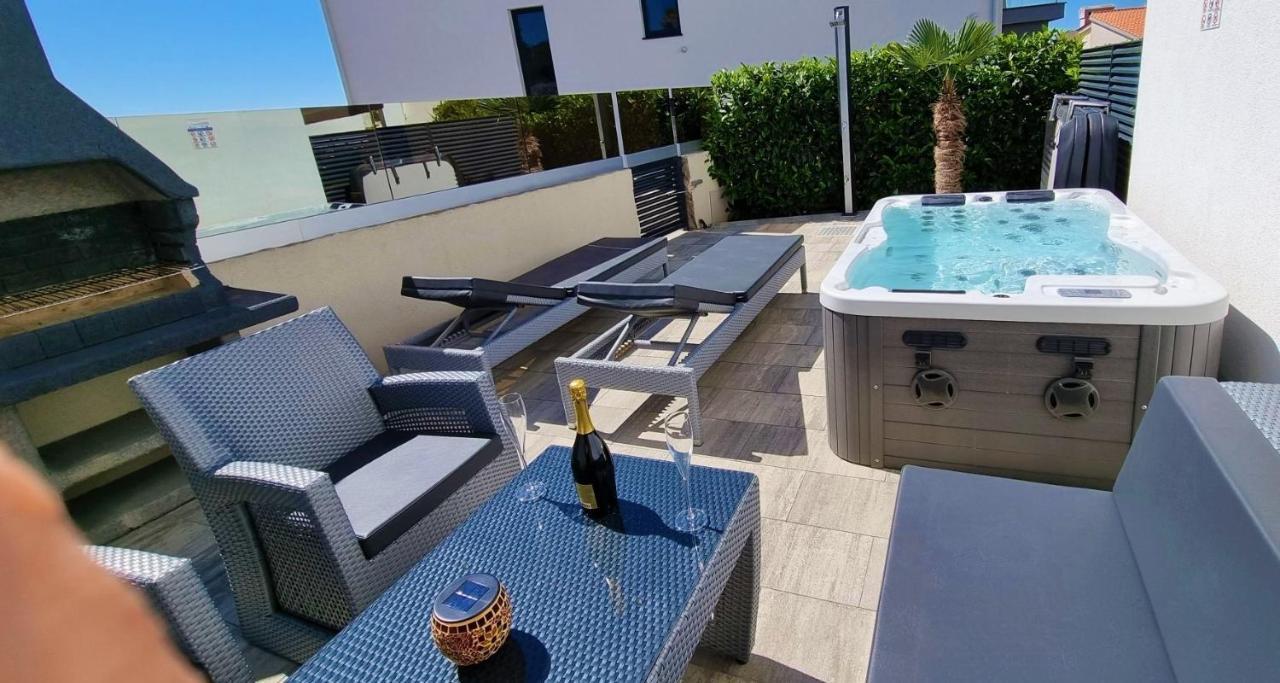 Bartol Luxury Apartments Krk Croatia, With Own Hot Tub - Whirlpool Крк Екстер'єр фото