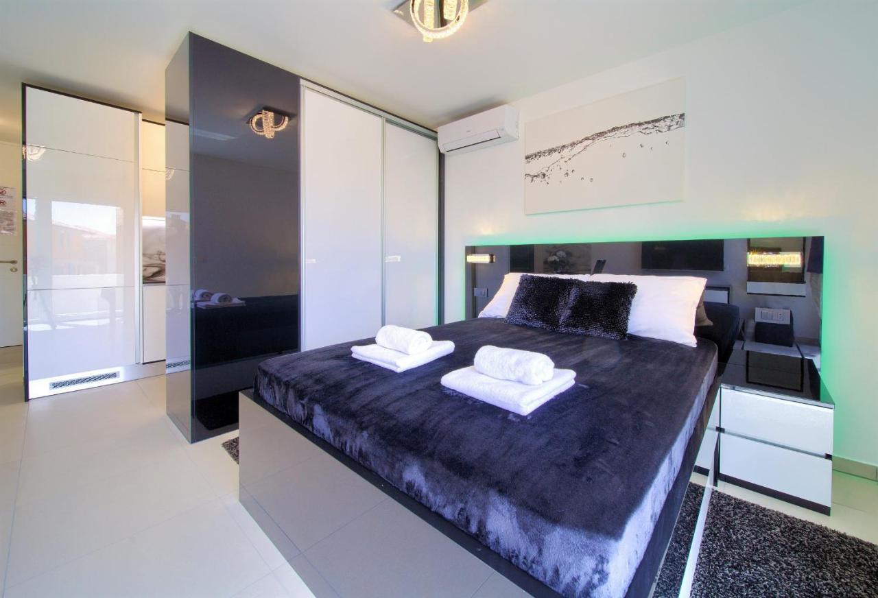 Bartol Luxury Apartments Krk Croatia, With Own Hot Tub - Whirlpool Крк Екстер'єр фото