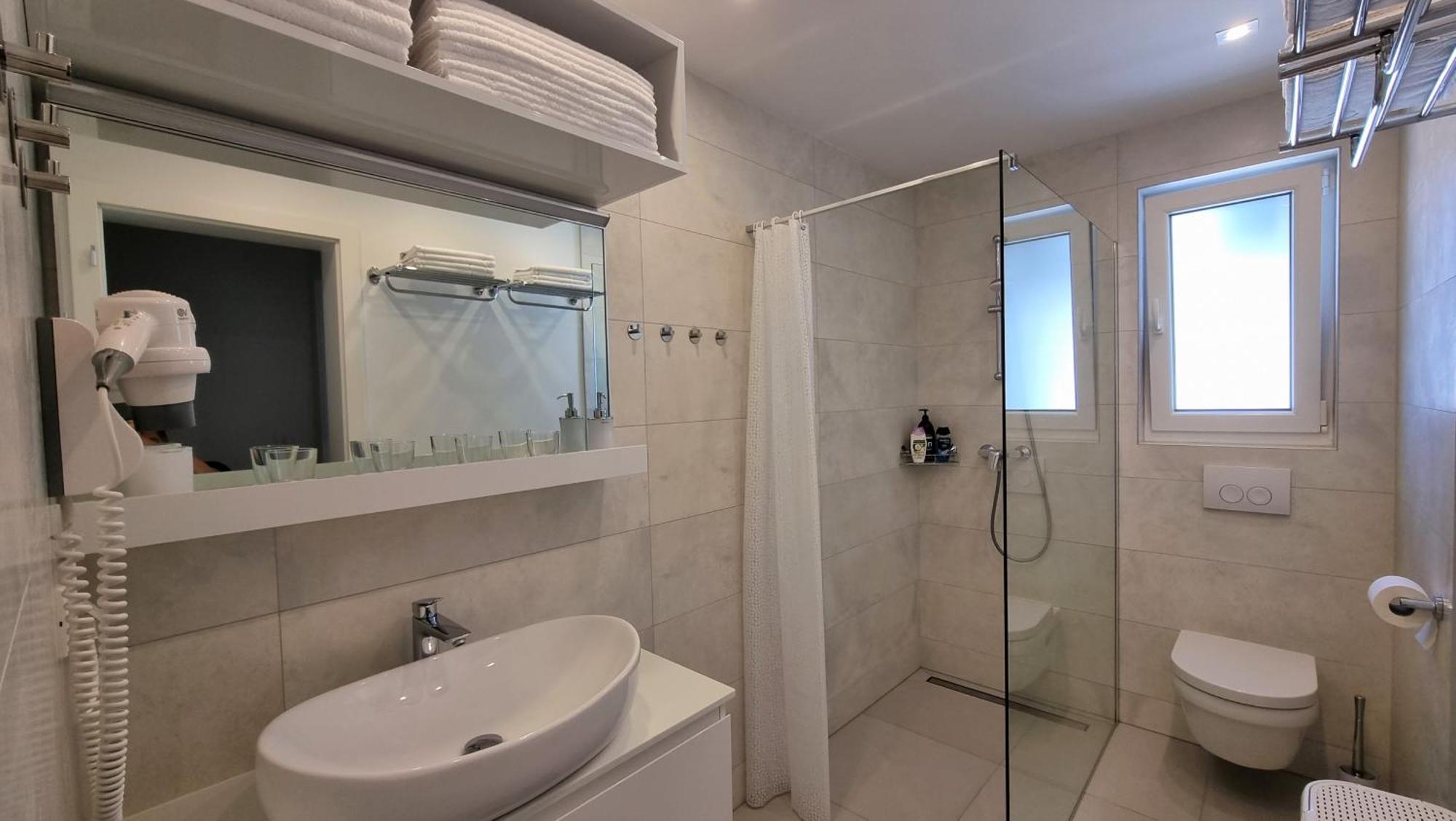 Bartol Luxury Apartments Krk Croatia, With Own Hot Tub - Whirlpool Крк Номер фото